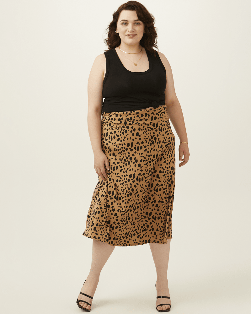 Plus size model with hourglass body shape wearing  by Meri Skye | Dia&Co | dia_product_style_image_id:202082
